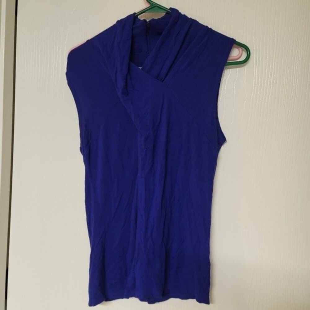 ~ womens dark purple sleeveless soft shirt with zipper back - size L